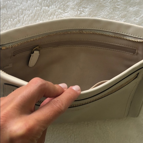 Coach wristlet - Picture 2 of 4